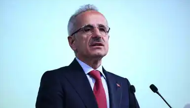 Uraloğlu: 16 Yaş Altı Sosyal Medyada Olmamalı