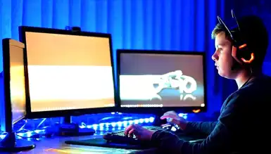 Epic Games'ten İki Ücretsiz Oyun: F1 Manager 2024 ve Apex Legends Loba Paketi!