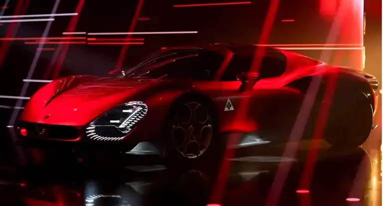 Alfa Romeo 33 Stradale, Yılın Süper Otomobili!